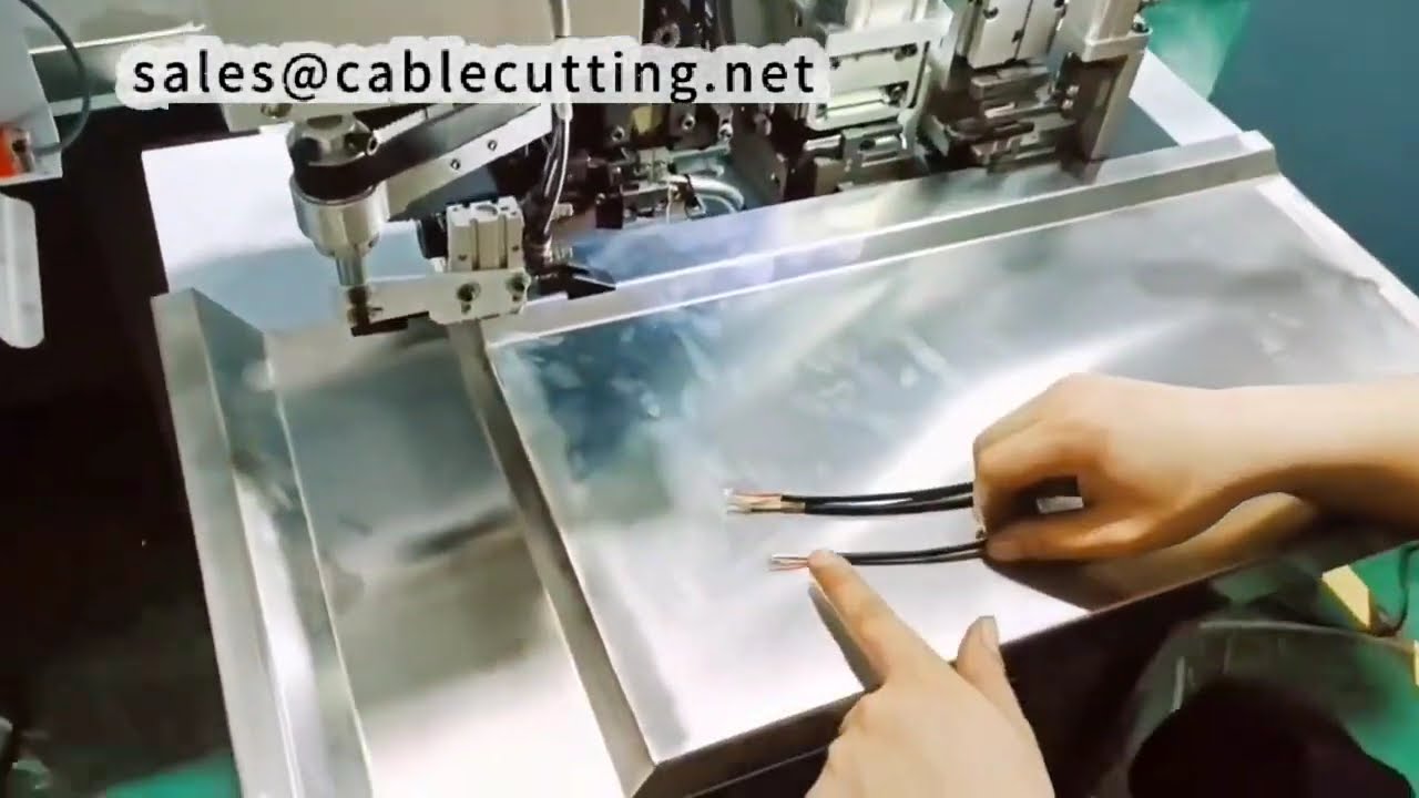 Round Jacket Cable Strip and Crimp All-in-One Machine